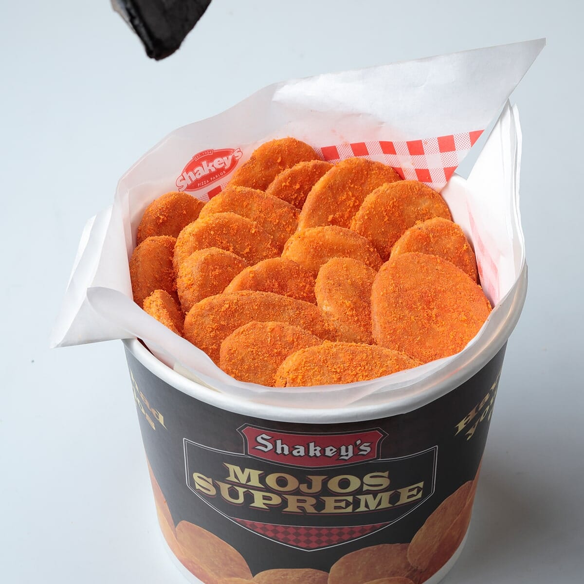Flavored Mojos Supreme Cheese is an iconic collab between Shakey's and Potato Corner